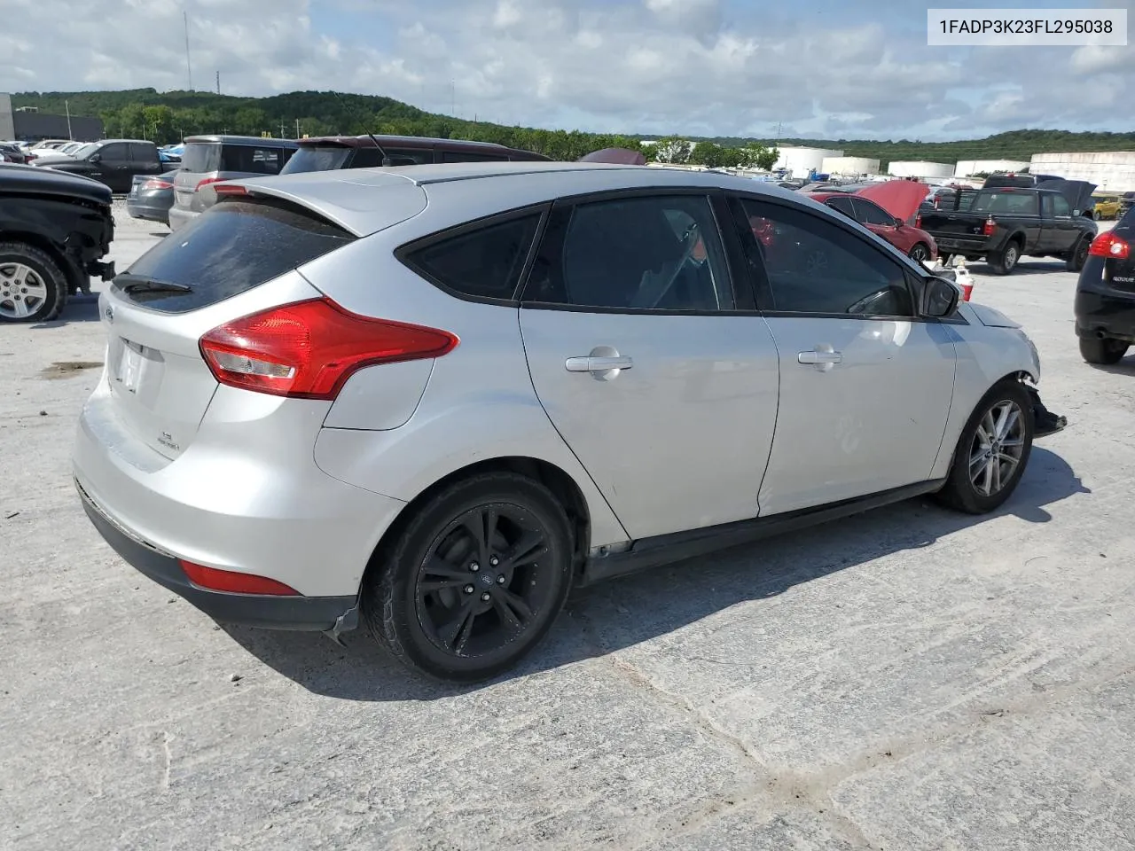 2015 Ford Focus Se VIN: 1FADP3K23FL295038 Lot: 59409804