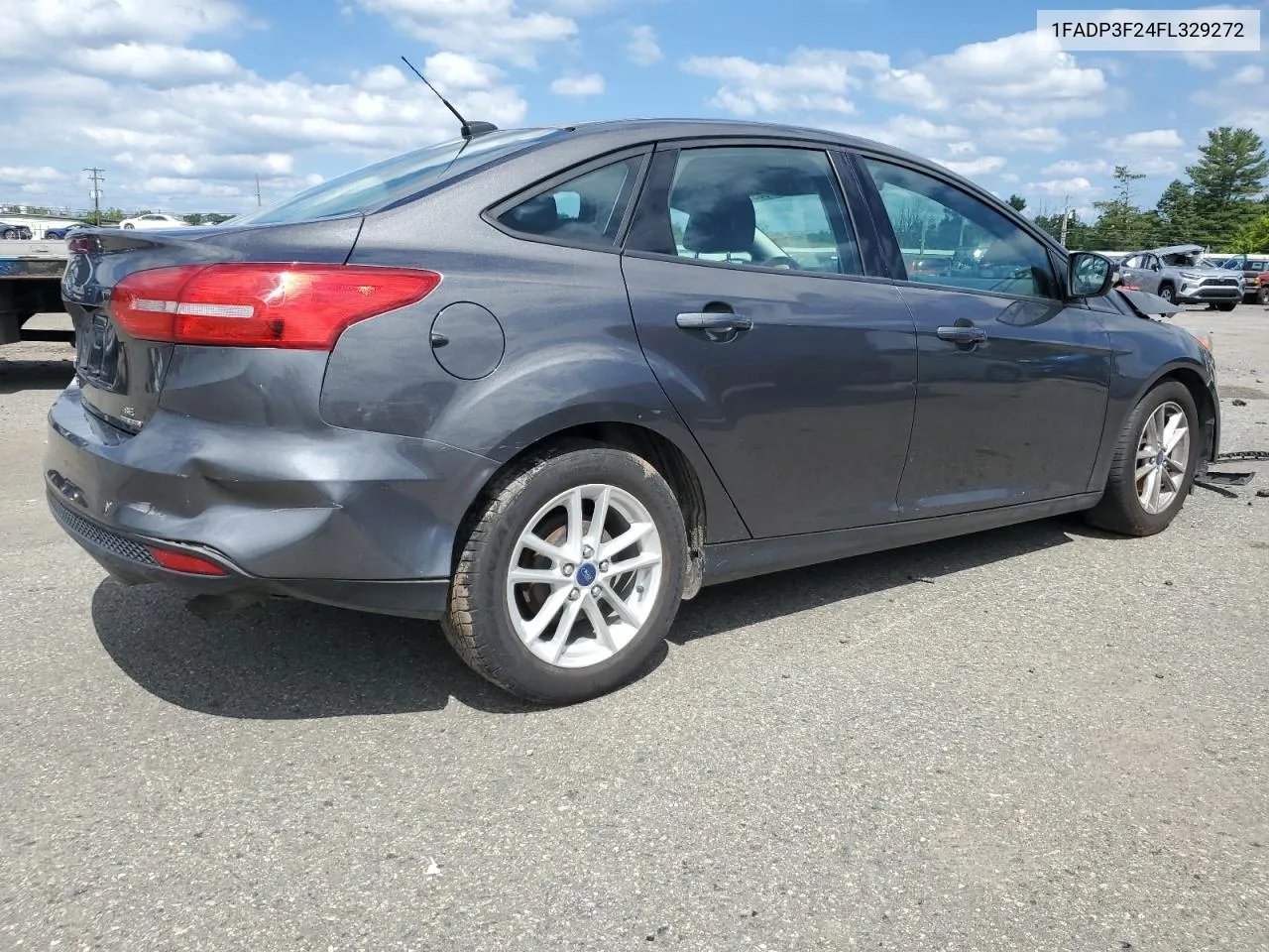 2015 Ford Focus Se VIN: 1FADP3F24FL329272 Lot: 61869974