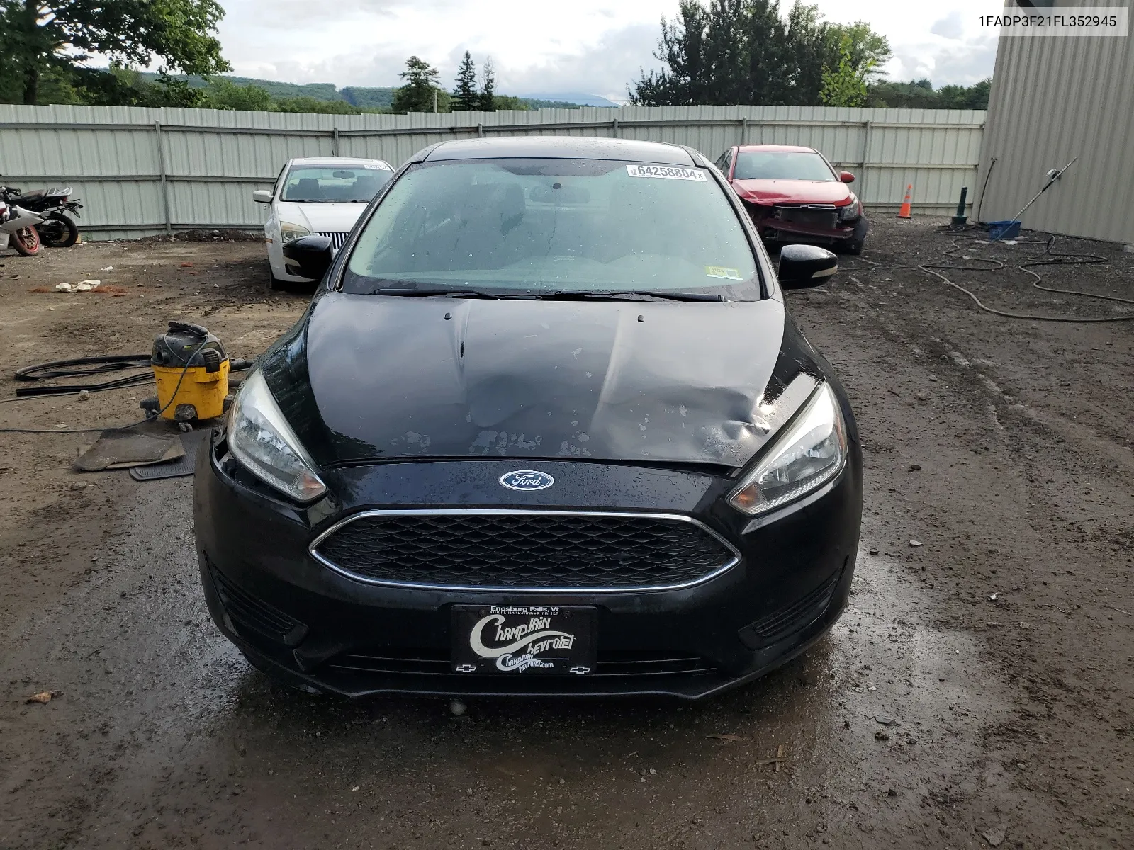 2015 Ford Focus Se VIN: 1FADP3F21FL352945 Lot: 64258804