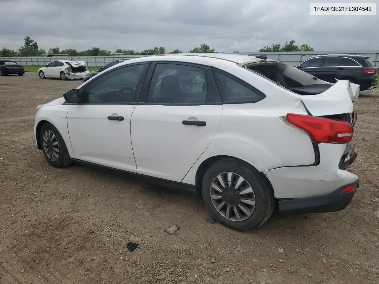 2015 Ford Focus S VIN: 1FADP3E21FL304542 Lot: 69254574