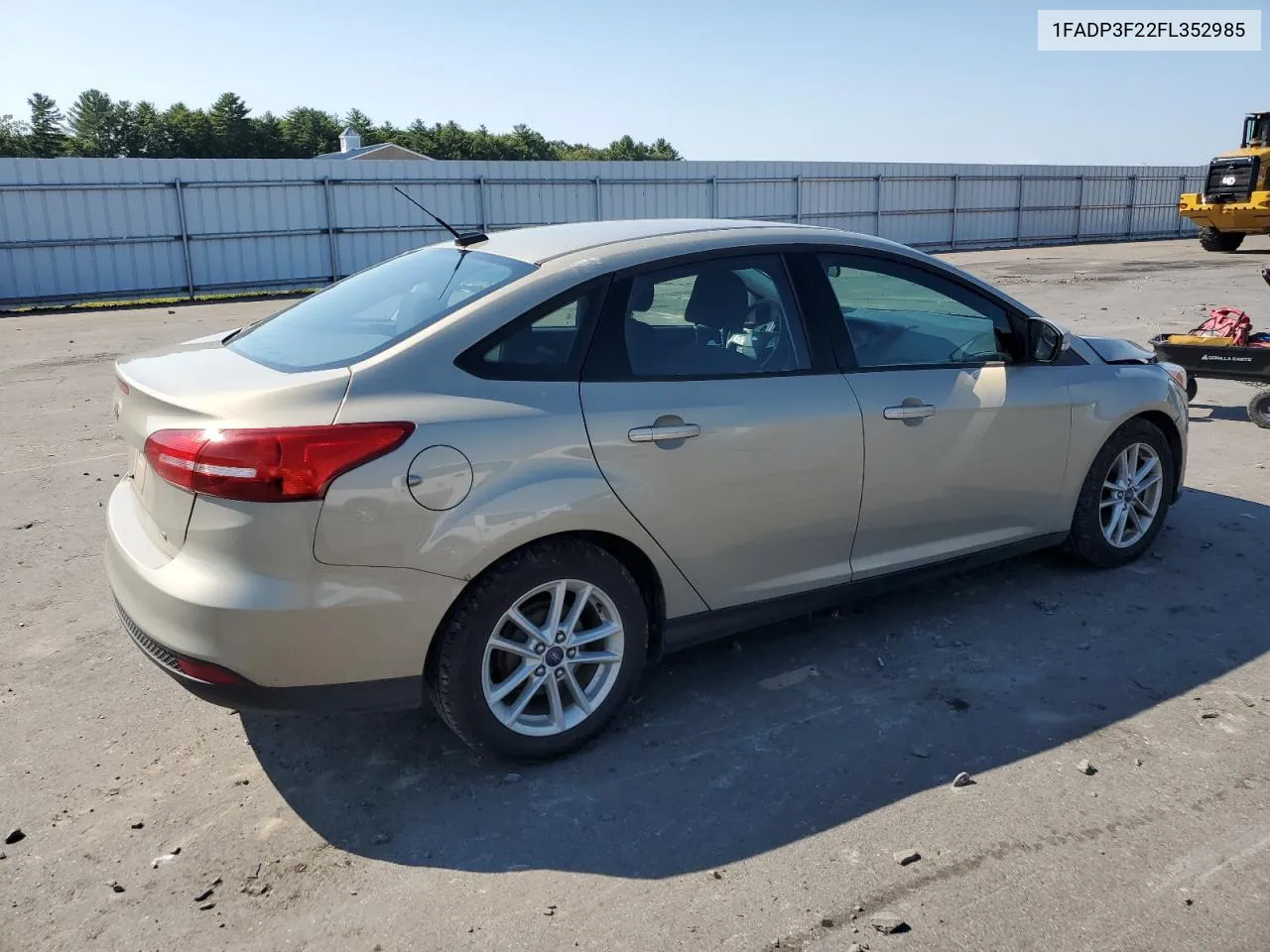 2015 Ford Focus Se VIN: 1FADP3F22FL352985 Lot: 69989544