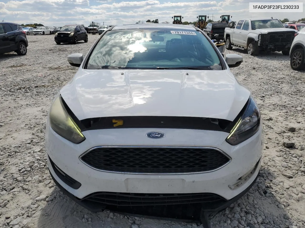 2015 Ford Focus Se VIN: 1FADP3F23FL230233 Lot: 70171344