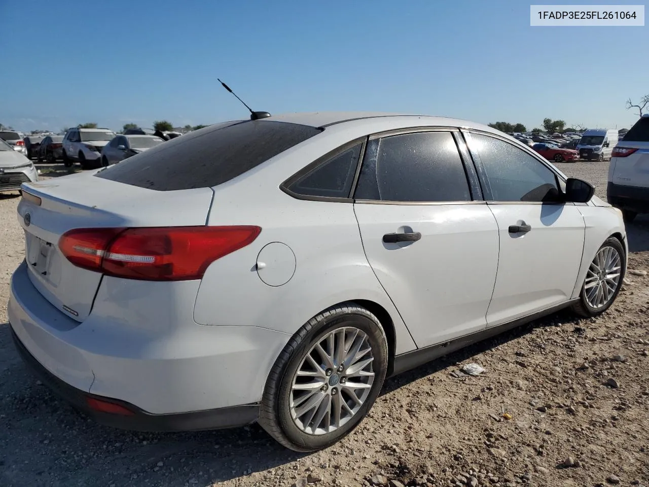 2015 Ford Focus S VIN: 1FADP3E25FL261064 Lot: 73133004