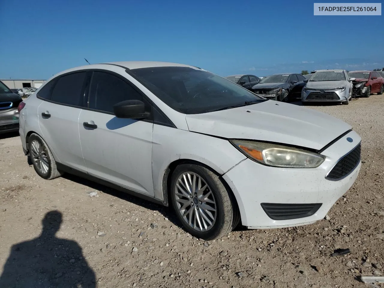 2015 Ford Focus S VIN: 1FADP3E25FL261064 Lot: 73133004