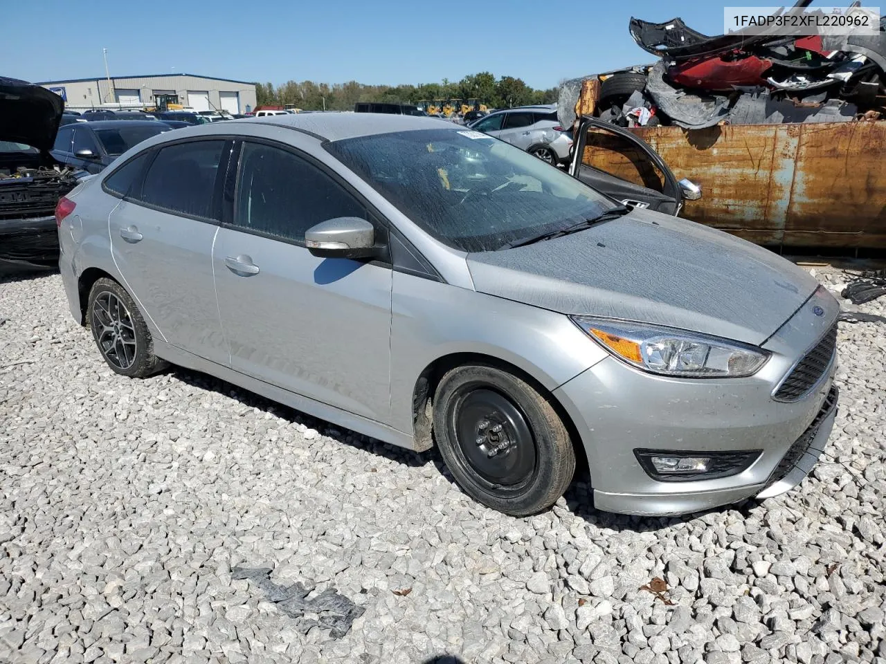 2015 Ford Focus Se VIN: 1FADP3F2XFL220962 Lot: 73211944