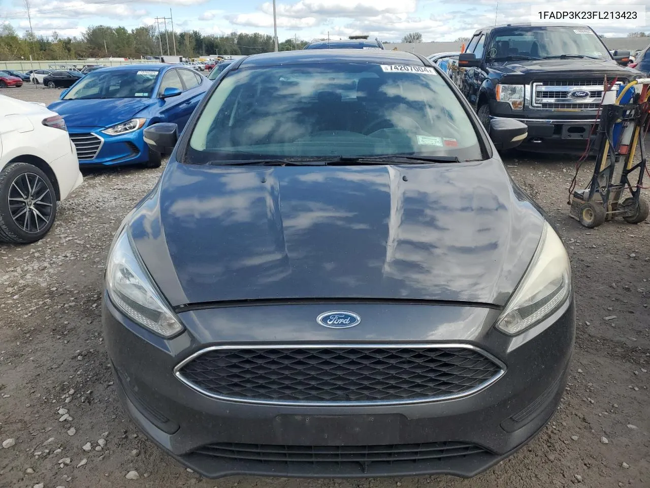 2015 Ford Focus Se VIN: 1FADP3K23FL213423 Lot: 74207004