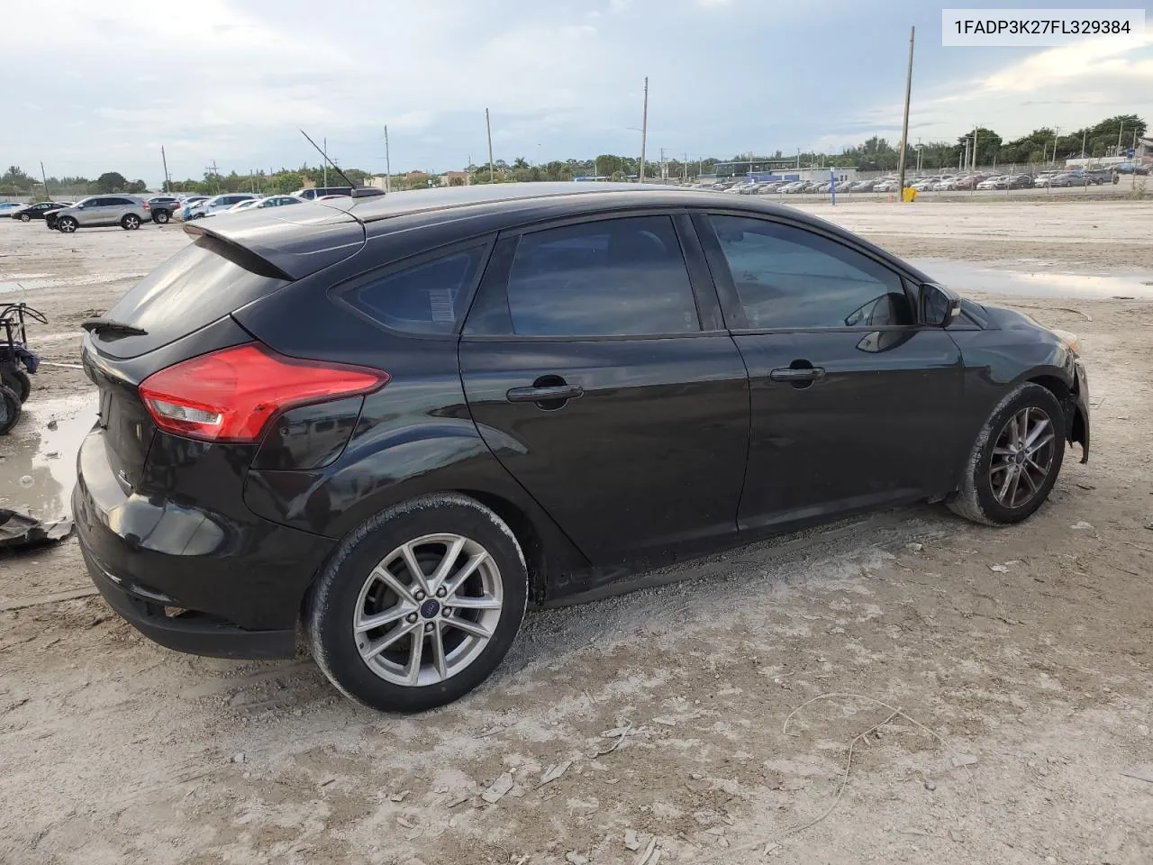 2015 Ford Focus Se VIN: 1FADP3K27FL329384 Lot: 74612524