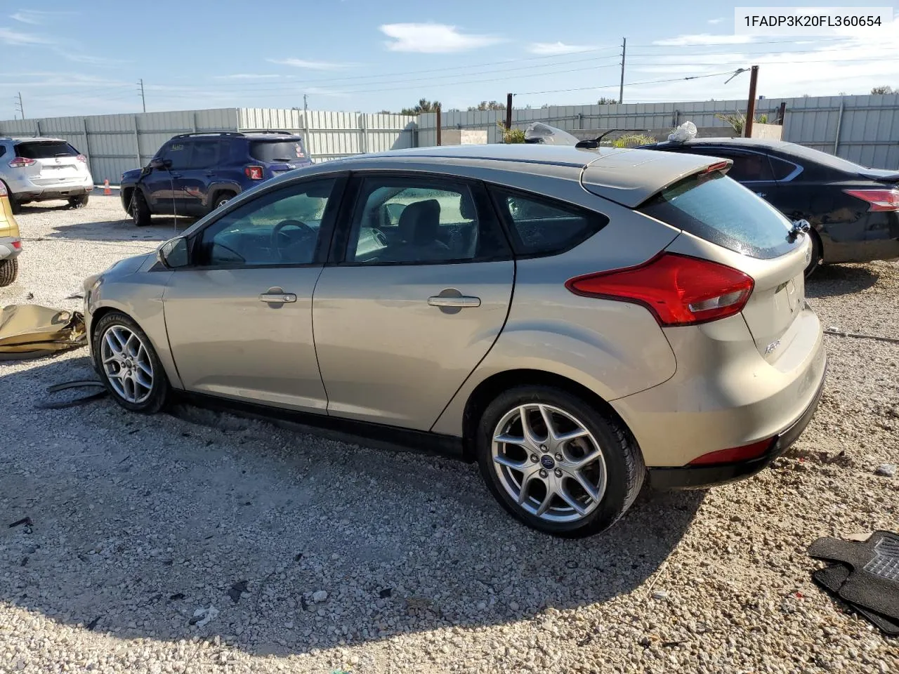 2015 Ford Focus Se VIN: 1FADP3K20FL360654 Lot: 74974964