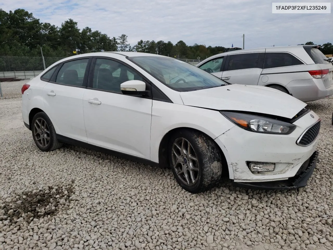 2015 Ford Focus Se VIN: 1FADP3F2XFL235249 Lot: 75758744