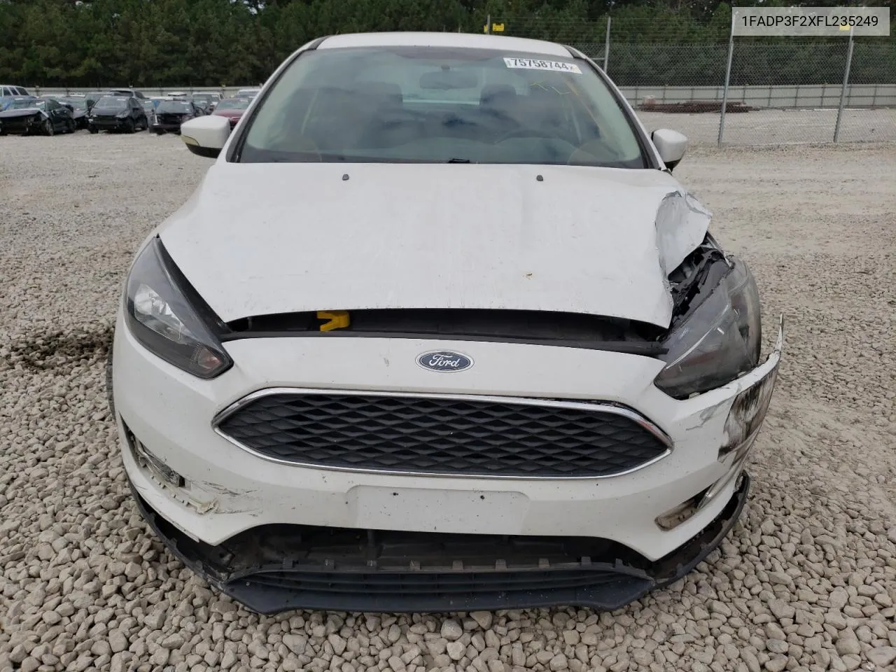 2015 Ford Focus Se VIN: 1FADP3F2XFL235249 Lot: 75758744