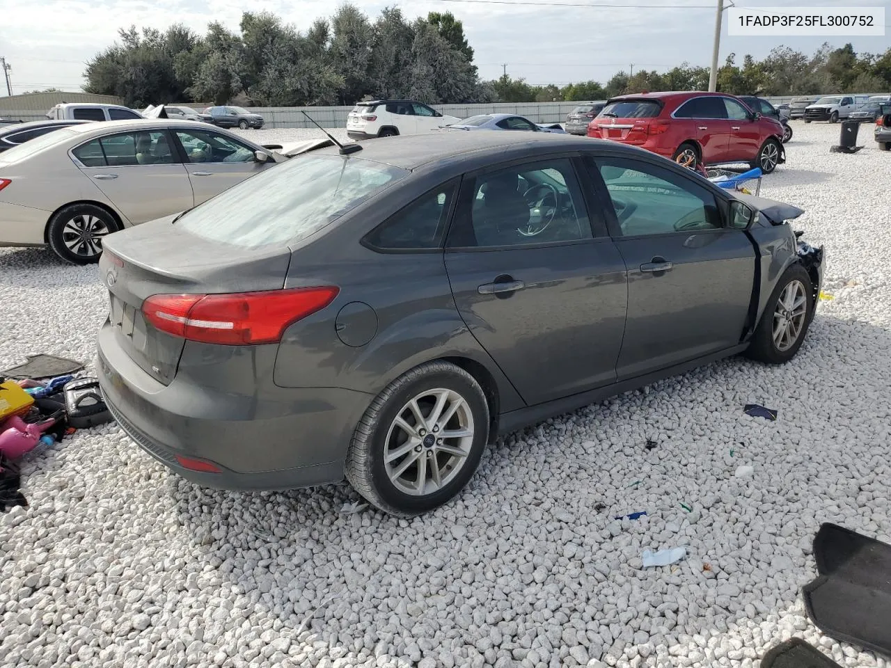 2015 Ford Focus Se VIN: 1FADP3F25FL300752 Lot: 75860944