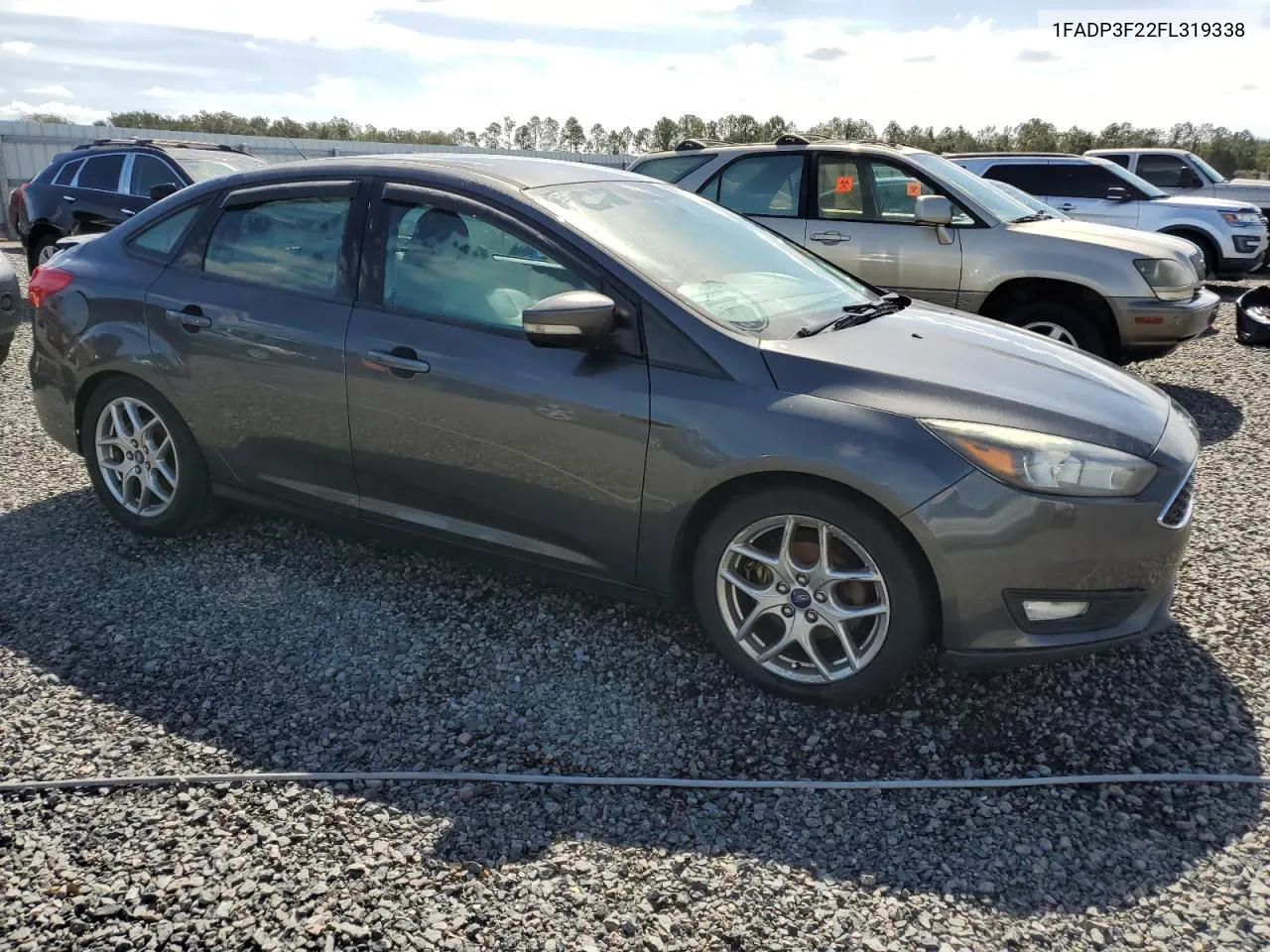 2015 Ford Focus Se VIN: 1FADP3F22FL319338 Lot: 76007284