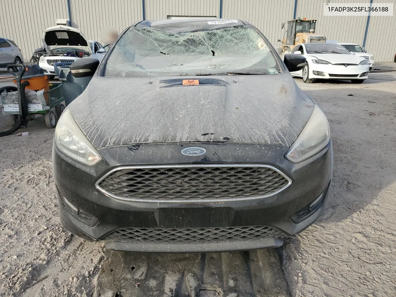 2015 Ford Focus Se VIN: 1FADP3K25FL366188 Lot: 76164474