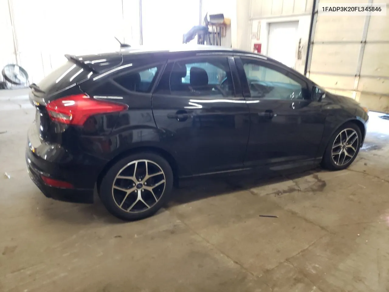 2015 Ford Focus Se VIN: 1FADP3K20FL345846 Lot: 76476414