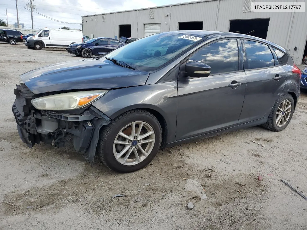 2015 Ford Focus Se VIN: 1FADP3K29FL217797 Lot: 79081874