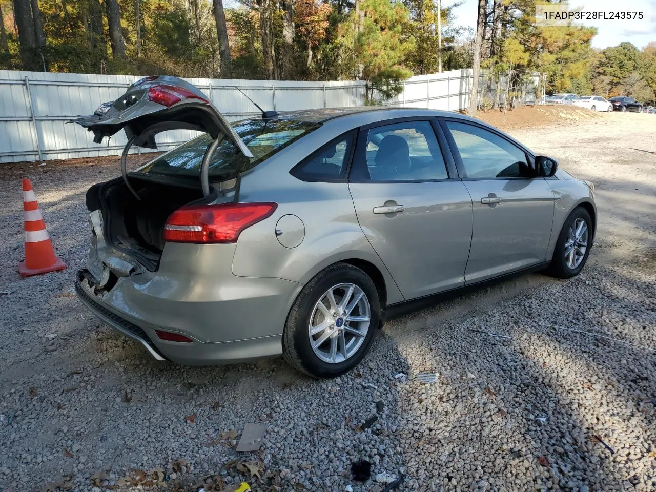 2015 Ford Focus Se VIN: 1FADP3F28FL243575 Lot: 79393124