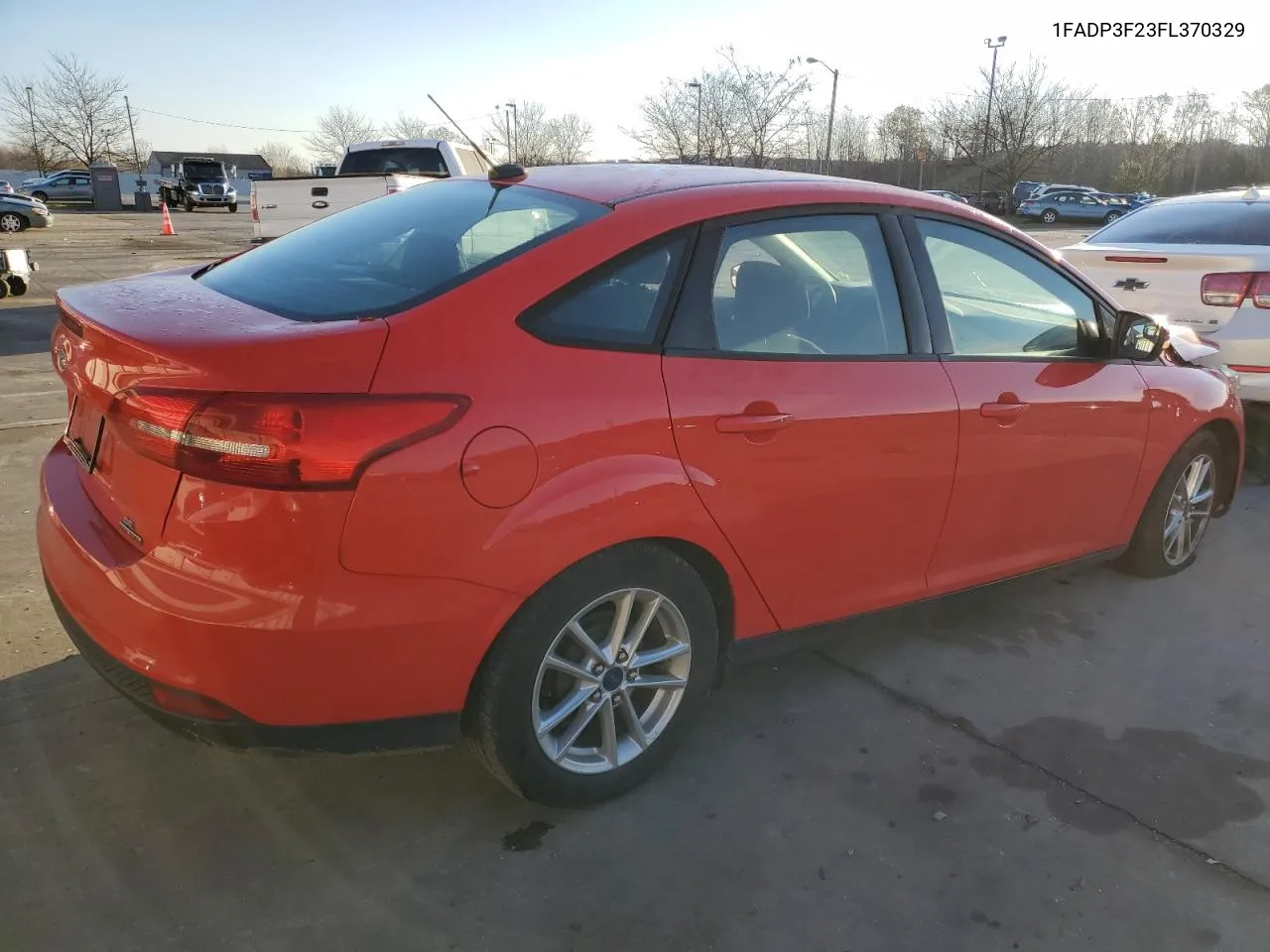 2015 Ford Focus Se VIN: 1FADP3F23FL370329 Lot: 79839334