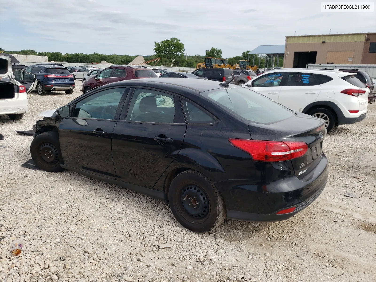 2016 Ford Focus Se VIN: 1FADP3FE0GL211909 Lot: 57572724