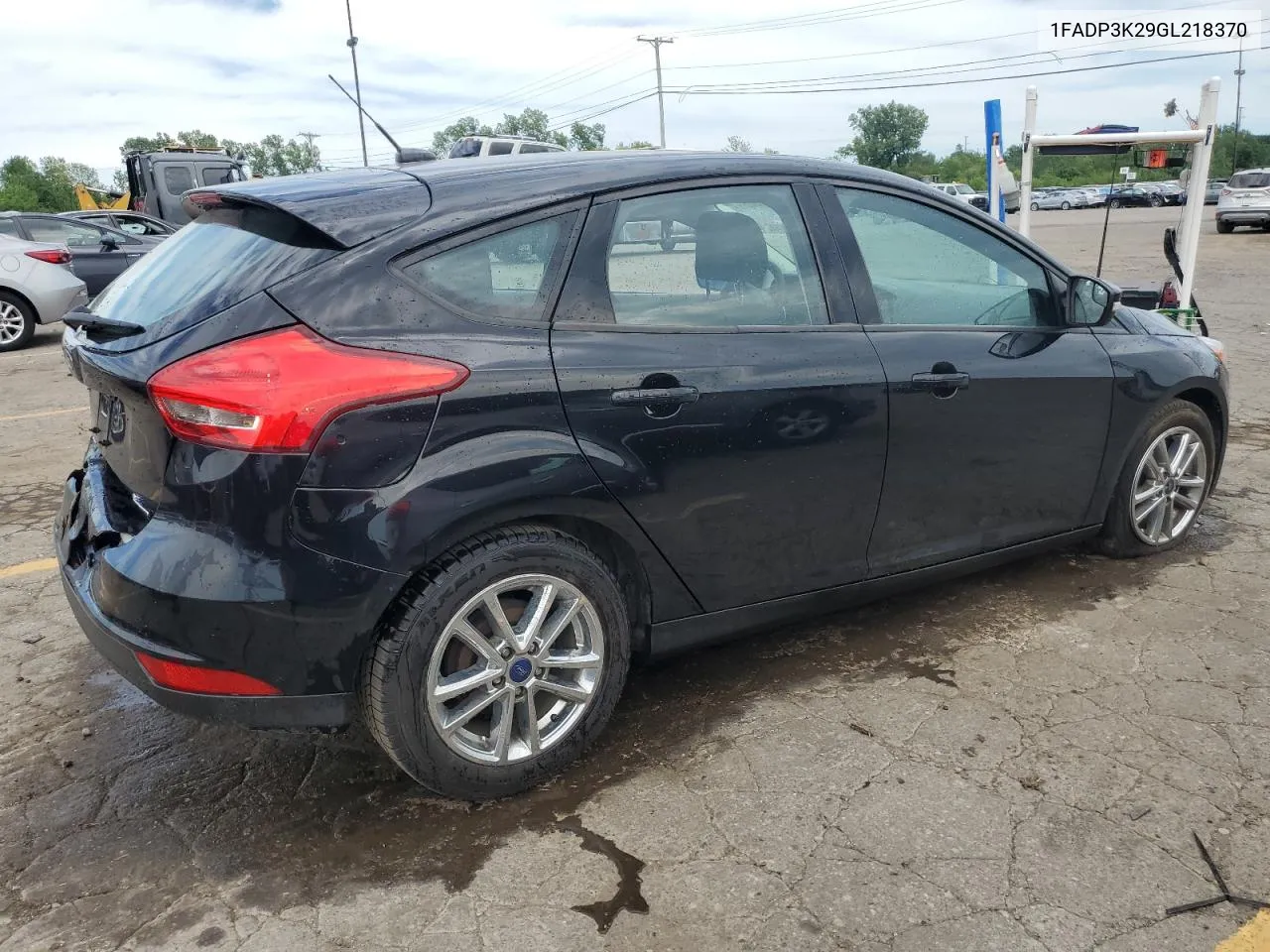 2016 Ford Focus Se VIN: 1FADP3K29GL218370 Lot: 61279604