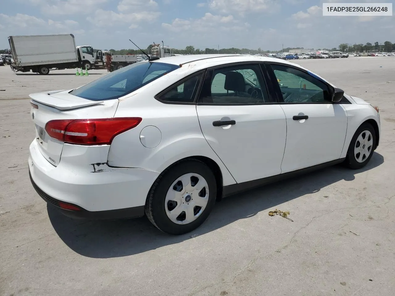 2016 Ford Focus S VIN: 1FADP3E25GL266248 Lot: 61396454