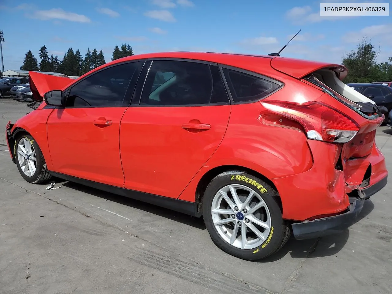 1FADP3K2XGL406329 2016 Ford Focus Se