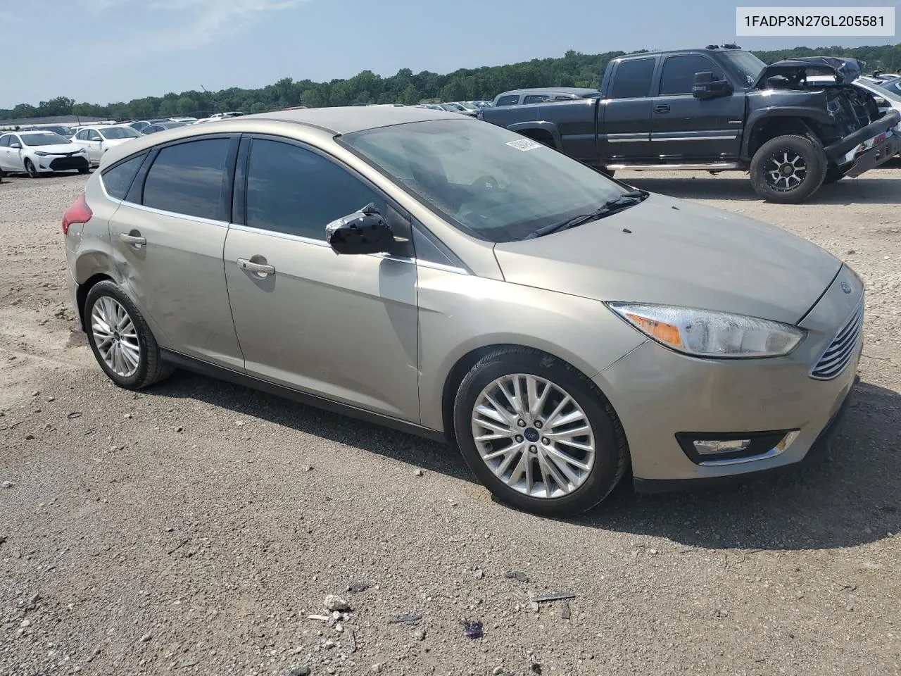 1FADP3N27GL205581 2016 Ford Focus Titanium