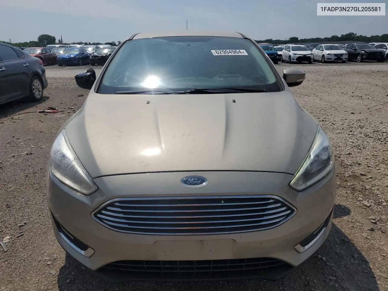 1FADP3N27GL205581 2016 Ford Focus Titanium