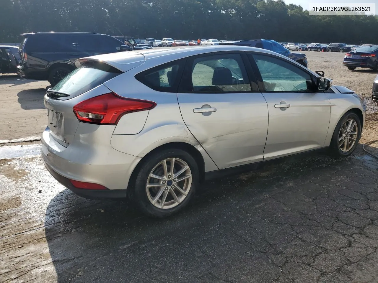 2016 Ford Focus Se VIN: 1FADP3K29GL263521 Lot: 63086414