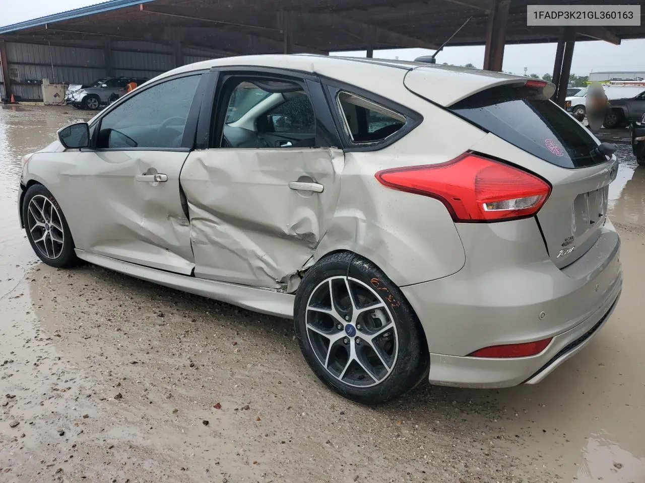 1FADP3K21GL360163 2016 Ford Focus Se