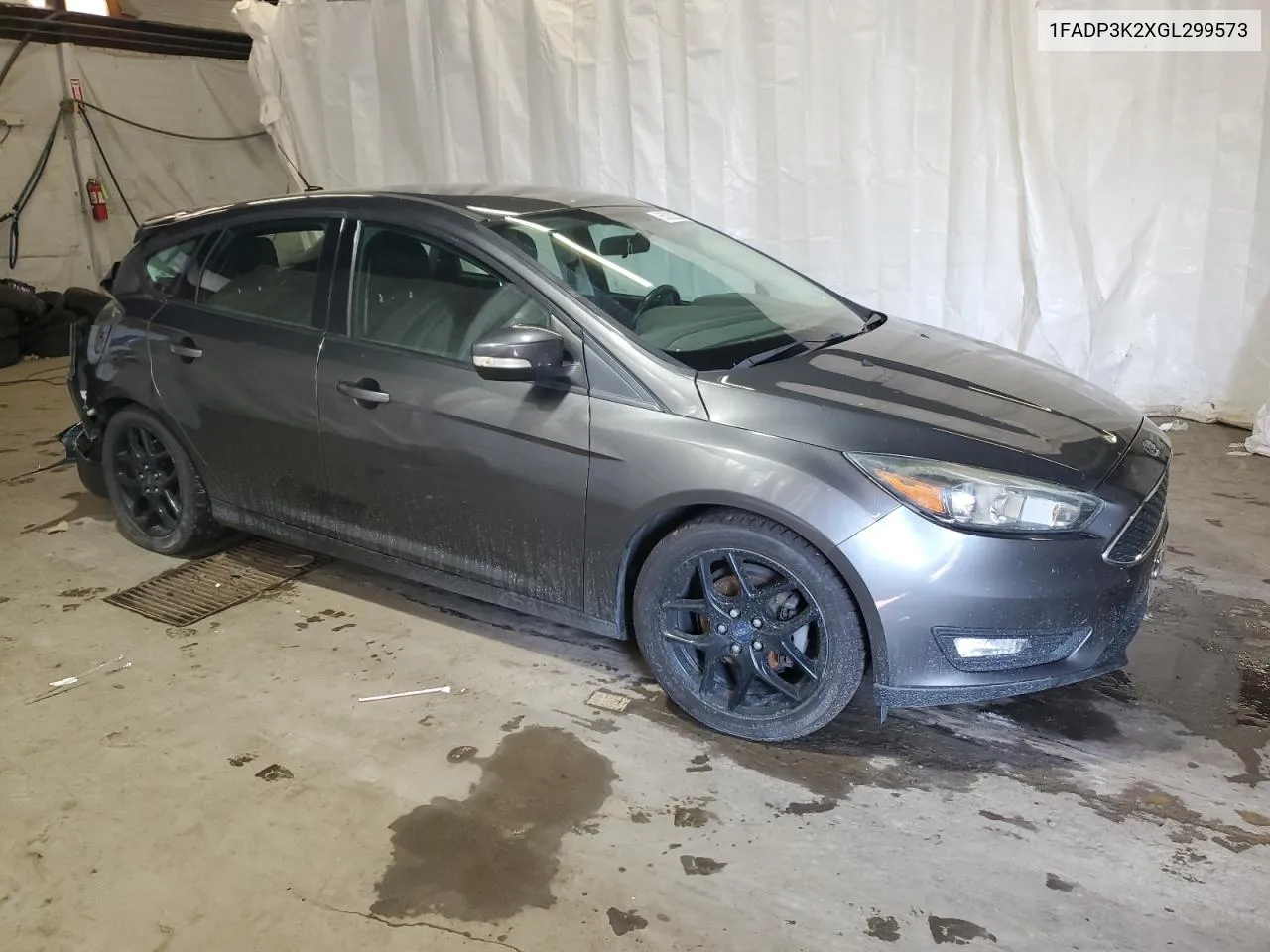 2016 Ford Focus Se VIN: 1FADP3K2XGL299573 Lot: 65032294