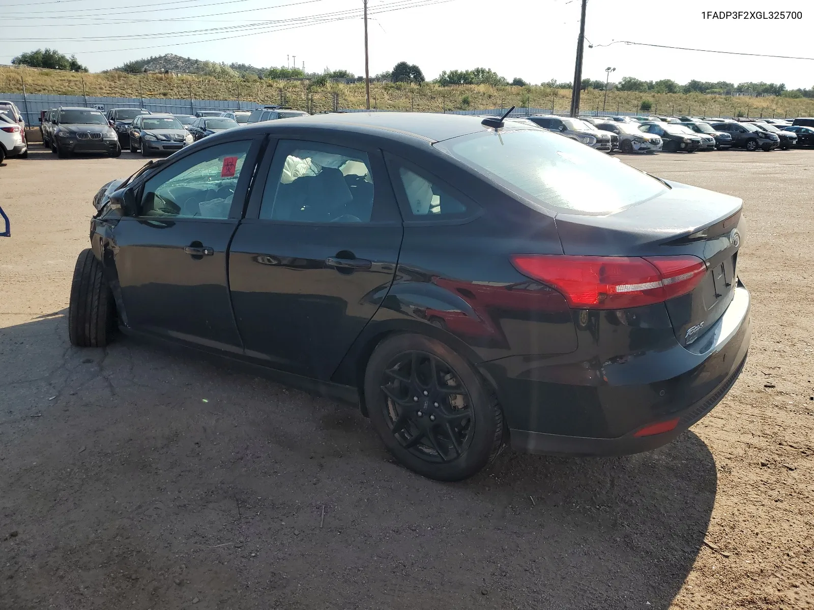 1FADP3F2XGL325700 2016 Ford Focus Se