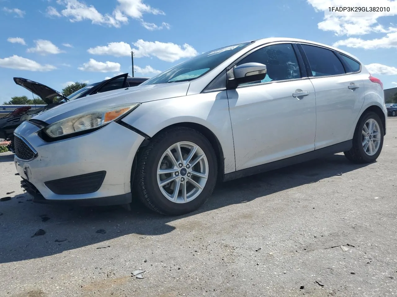 2016 Ford Focus Se VIN: 1FADP3K29GL382010 Lot: 66160494