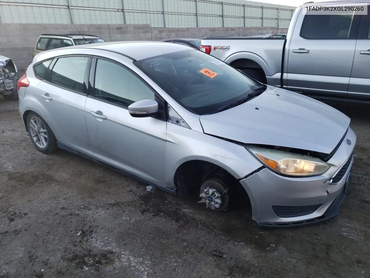 2016 Ford Focus Se VIN: 1FADP3K2XGL290260 Lot: 70301744