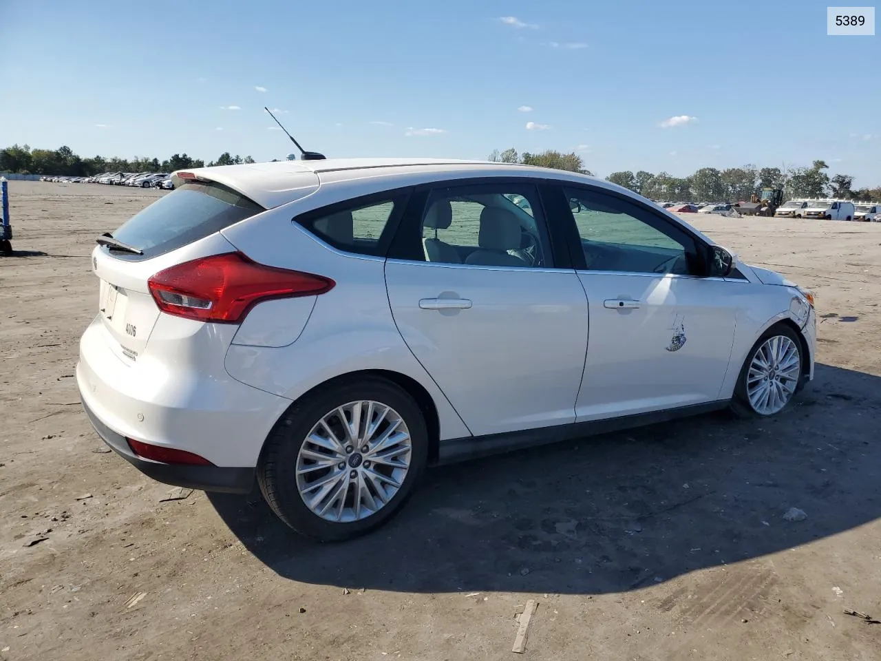 2016 Ford Focus VIN: 5389 Lot: 70860644