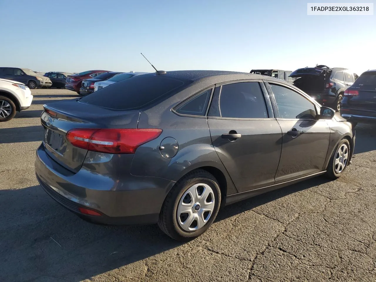 2016 Ford Focus S VIN: 1FADP3E2XGL363218 Lot: 71496554