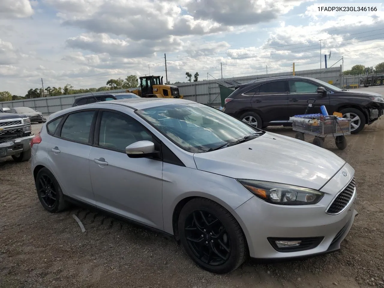 2016 Ford Focus Se VIN: 1FADP3K23GL346166 Lot: 72194004