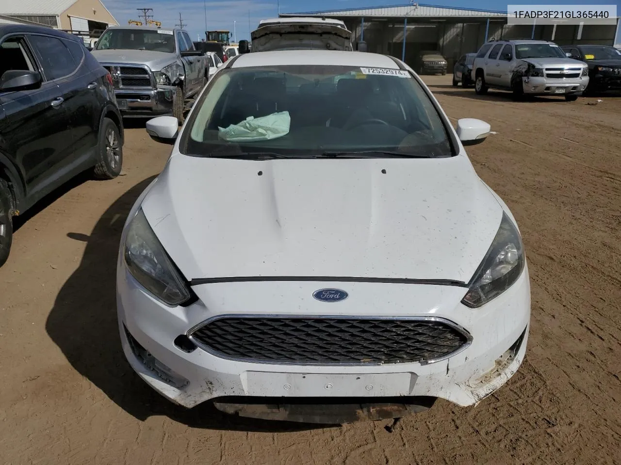 2016 Ford Focus Se VIN: 1FADP3F21GL365440 Lot: 72532974