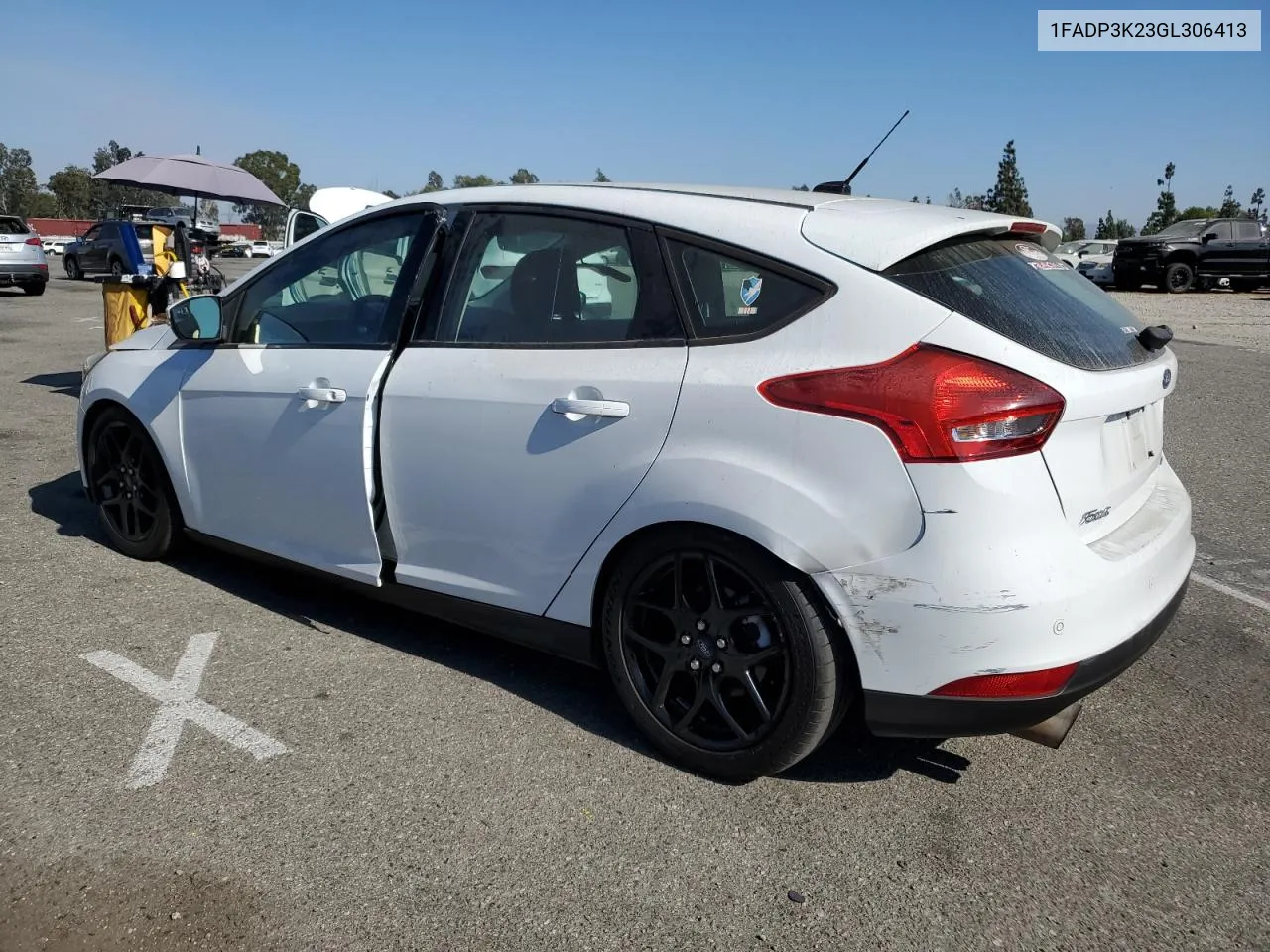 2016 Ford Focus Se VIN: 1FADP3K23GL306413 Lot: 72787994