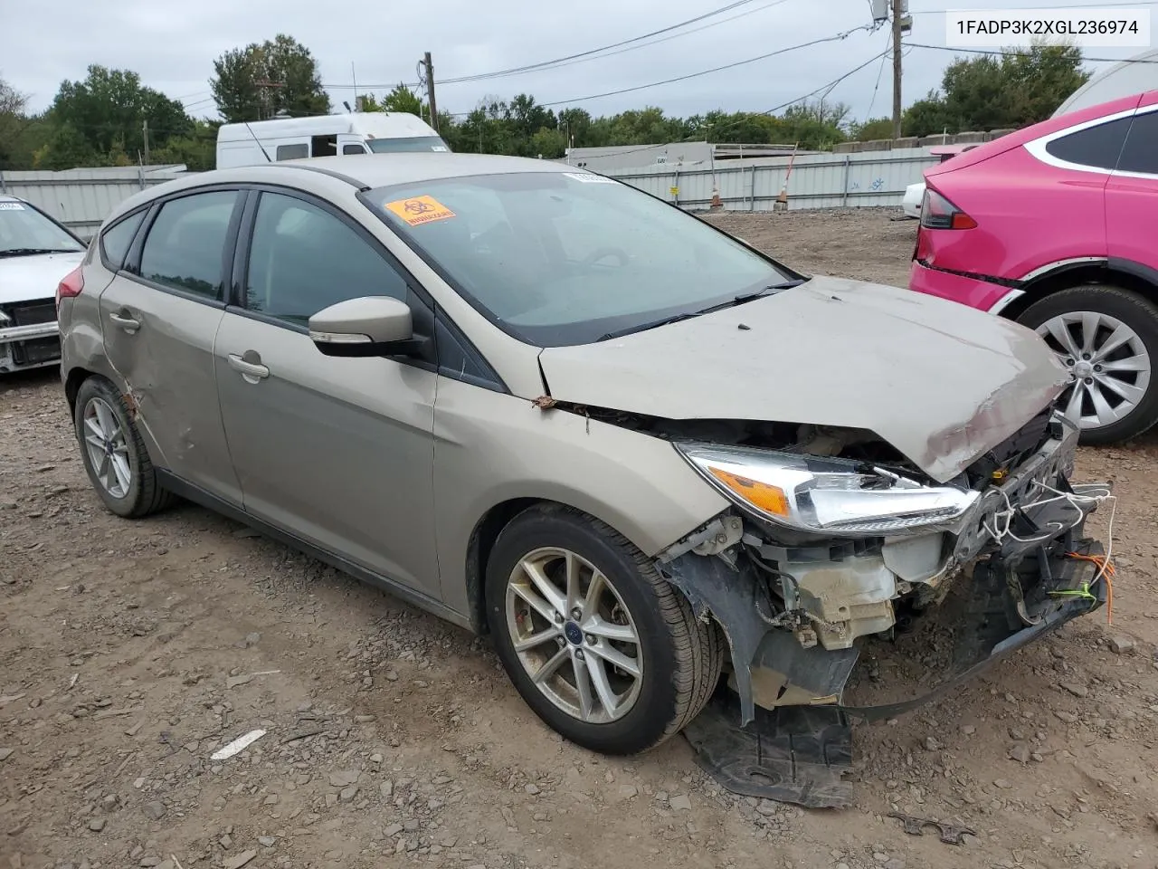 2016 Ford Focus Se VIN: 1FADP3K2XGL236974 Lot: 72893504