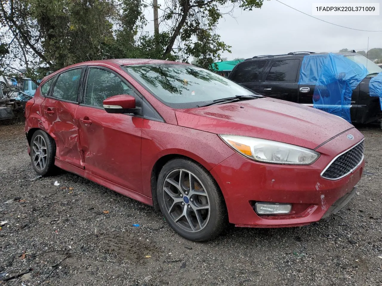 2016 Ford Focus Se VIN: 1FADP3K22GL371009 Lot: 73092114