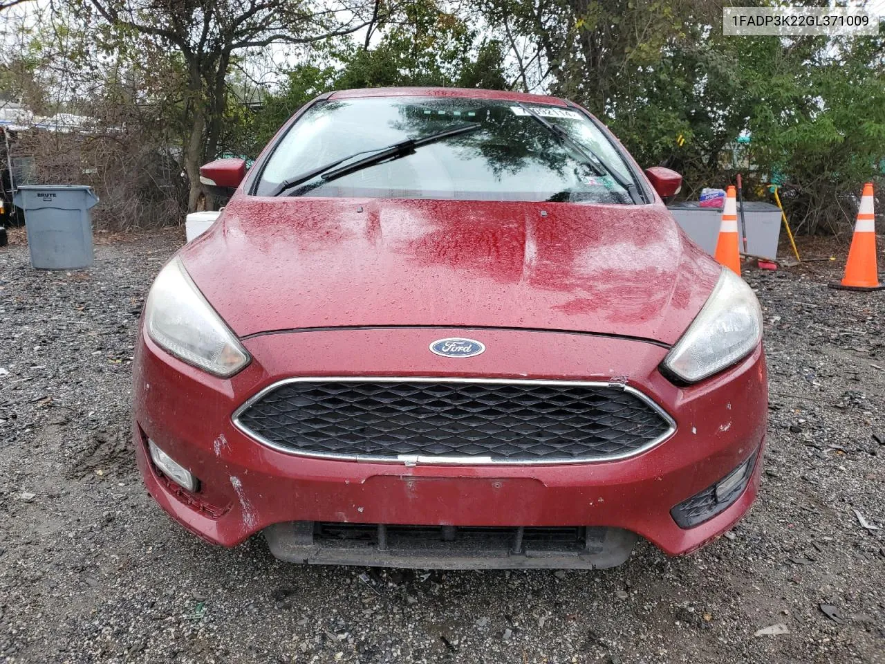 2016 Ford Focus Se VIN: 1FADP3K22GL371009 Lot: 73092114