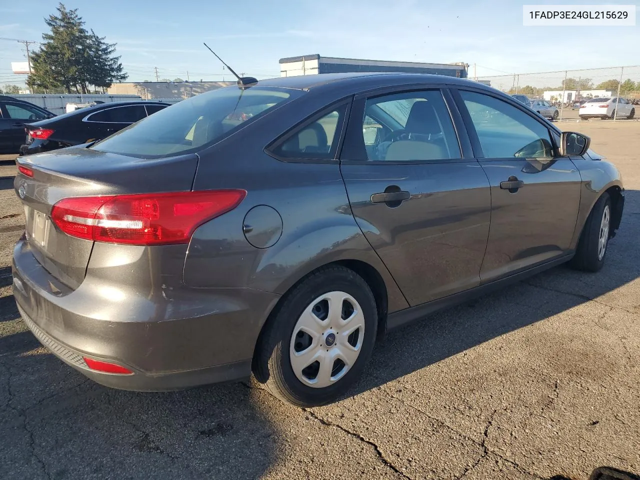 2016 Ford Focus S VIN: 1FADP3E24GL215629 Lot: 73425704