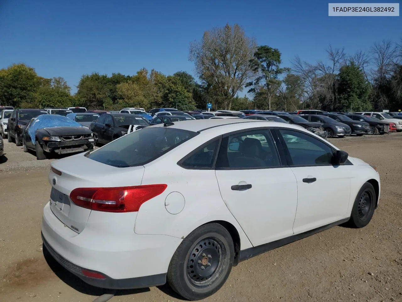 2016 Ford Focus S VIN: 1FADP3E24GL382492 Lot: 75041324