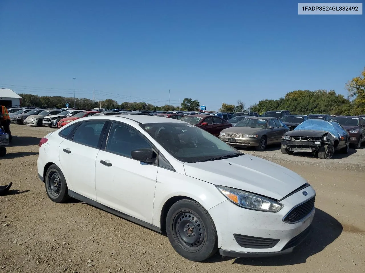 2016 Ford Focus S VIN: 1FADP3E24GL382492 Lot: 75041324