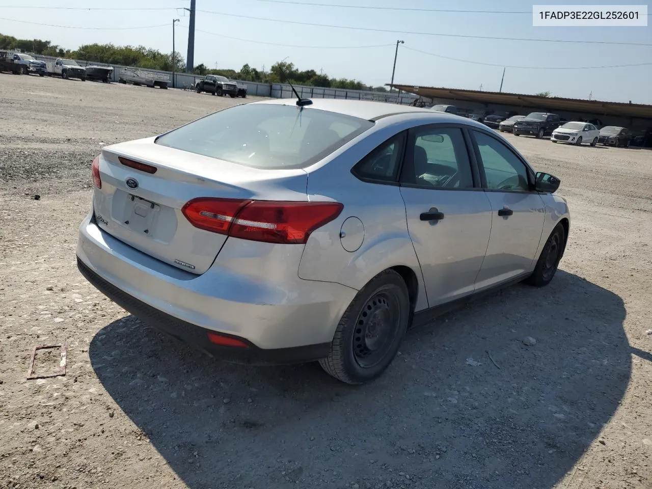 2016 Ford Focus S VIN: 1FADP3E22GL252601 Lot: 75614434