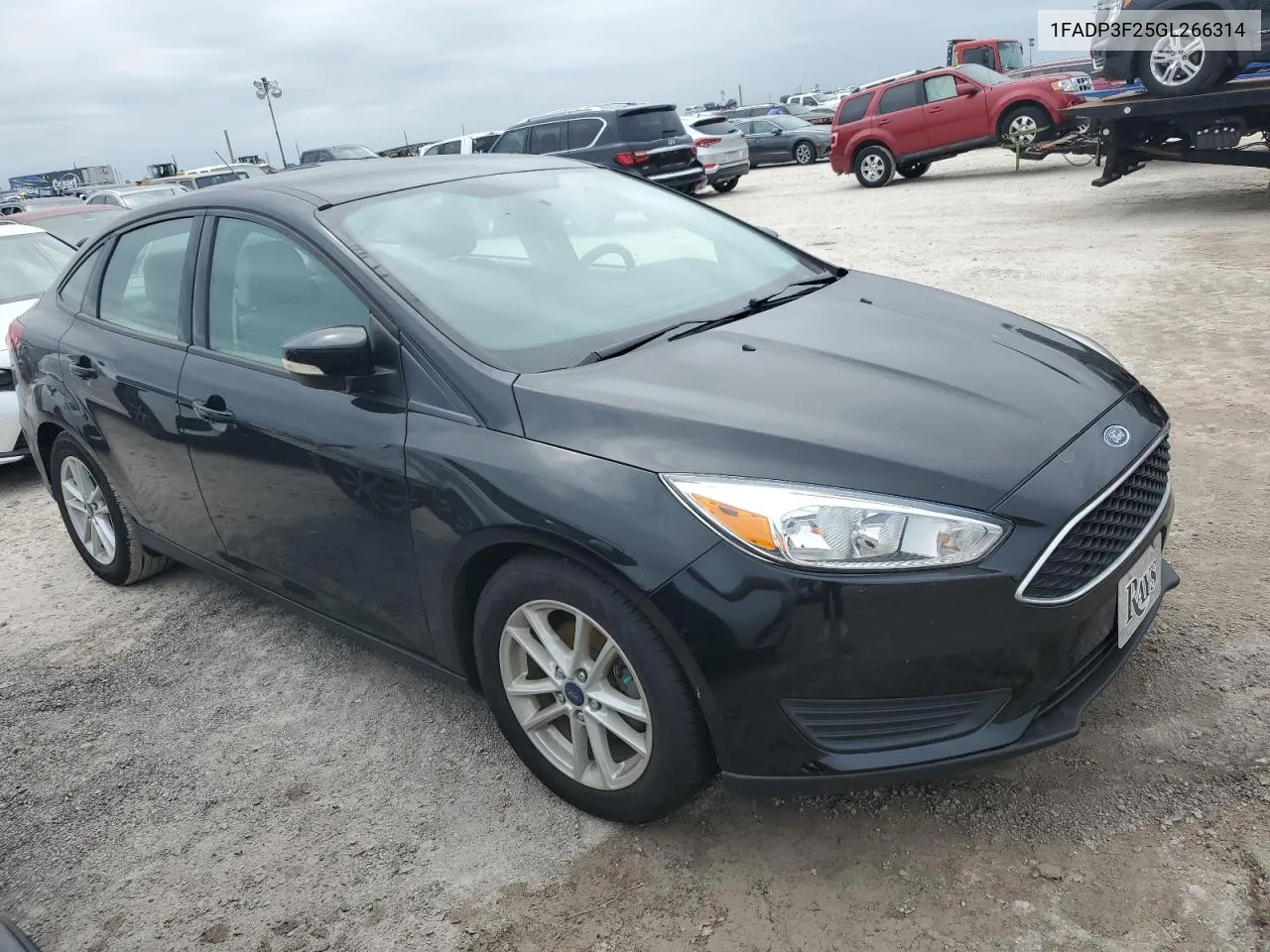 2016 Ford Focus Se VIN: 1FADP3F25GL266314 Lot: 76194444