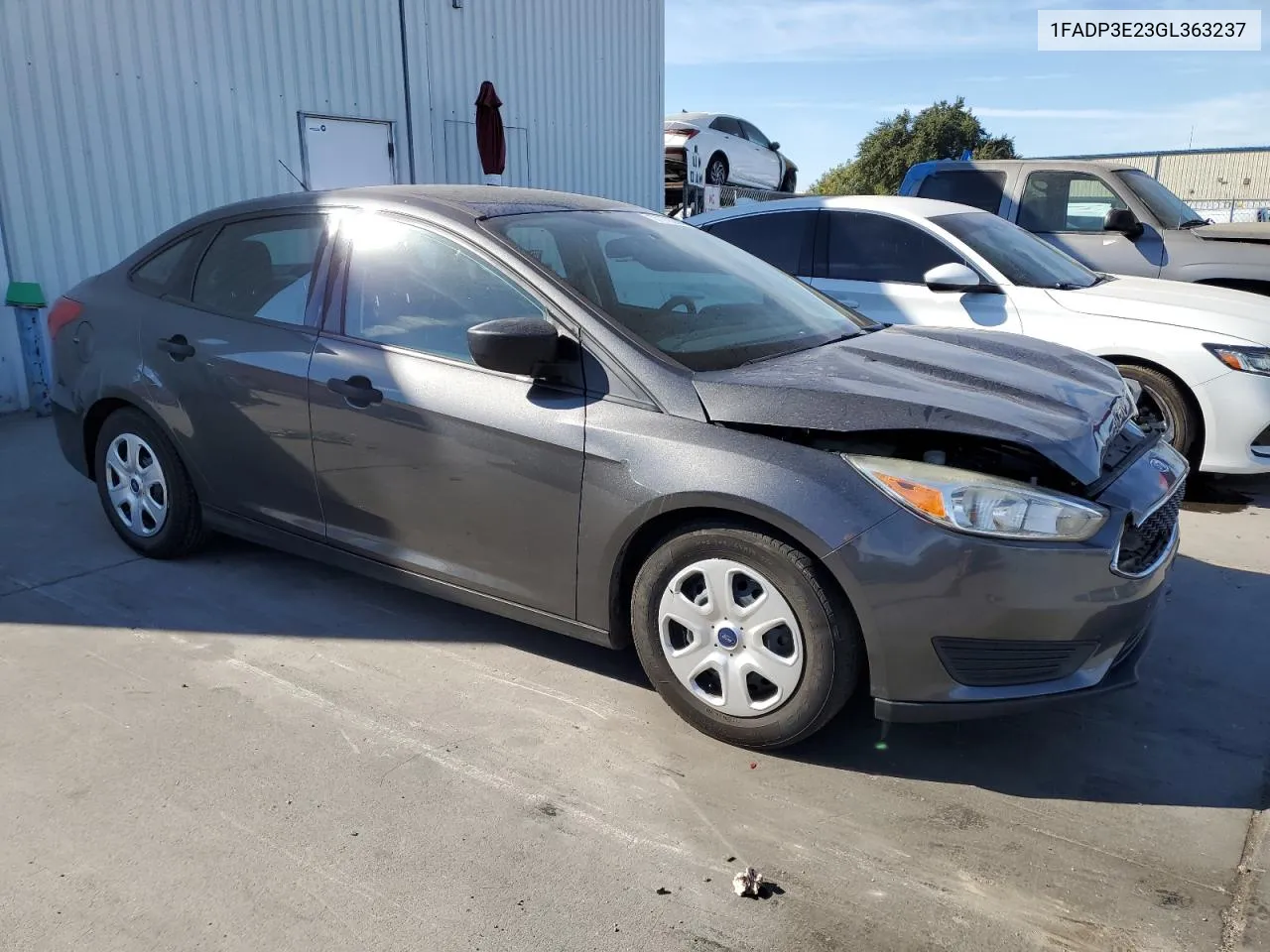 2016 Ford Focus S VIN: 1FADP3E23GL363237 Lot: 77176284