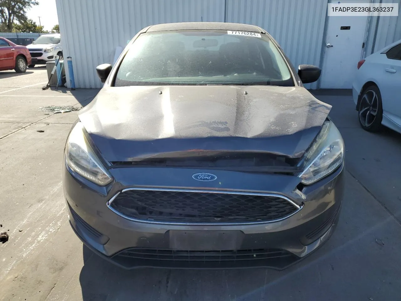 2016 Ford Focus S VIN: 1FADP3E23GL363237 Lot: 77176284