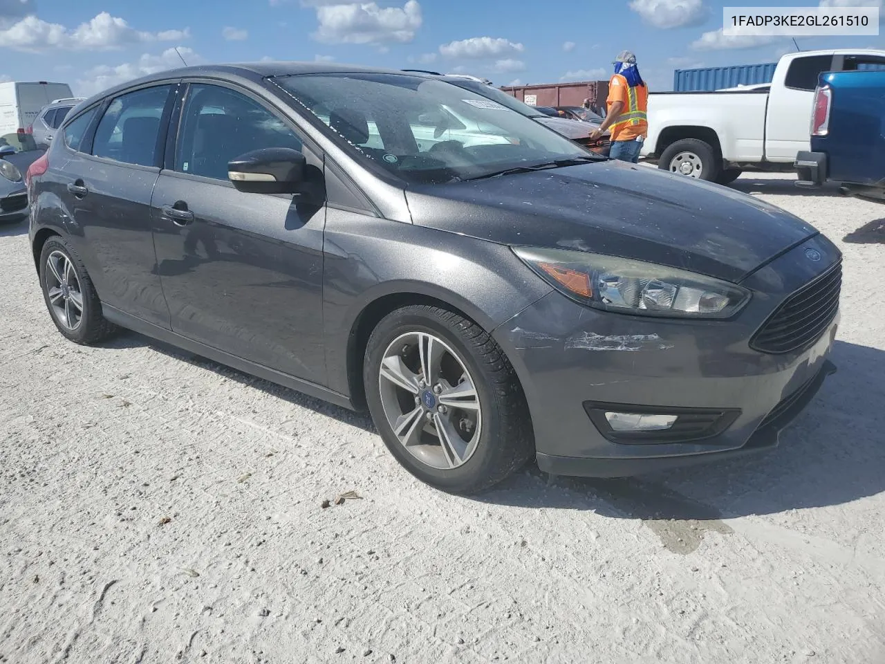 2016 Ford Focus Se VIN: 1FADP3KE2GL261510 Lot: 77225994