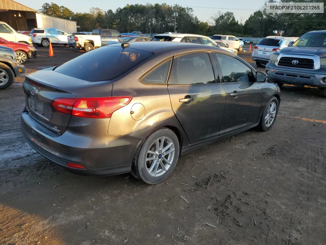 2016 Ford Focus Se VIN: 1FADP3F21GL201265 Lot: 80045384